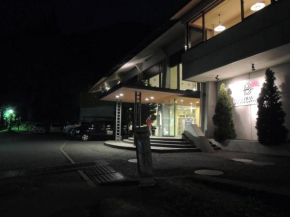 Отель Breezbay Lake Resort Kawaguchiko  Фунацу